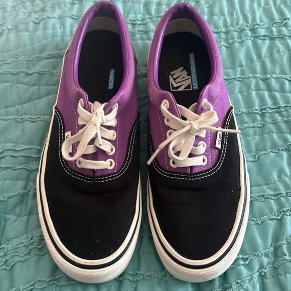 EUC Vans sz 8.5 m / 10 w black purple blue - Picture 4 of 7